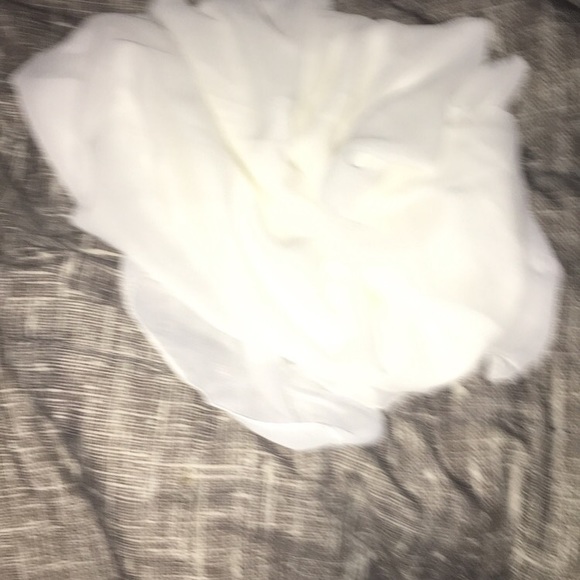 Used once bridal ivory shawl - Picture 3 of 4